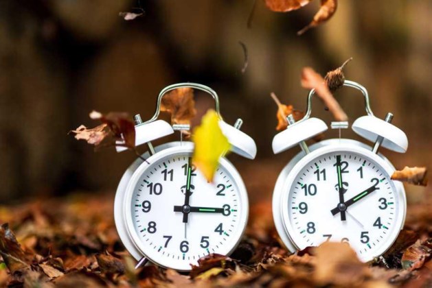 Een uur langer slapen: klok gaat achteruit voor de start van... - De