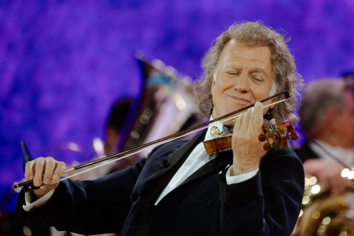 André Rieu voegt vier shows toe aan Vrijthofconcertreeks (1/1)