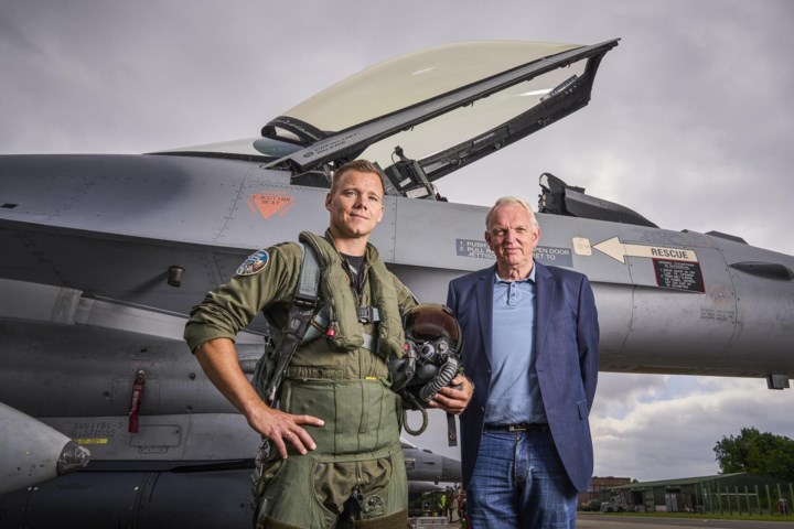 Groots afscheid van F-16 met rondvlucht boven Nederland: ‘De mooiste kist die ik ken’