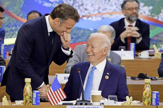 LIVE | Macron schaart zich achter Biden inzake raketwapens Oekraïne: ‘Goede beslissing’