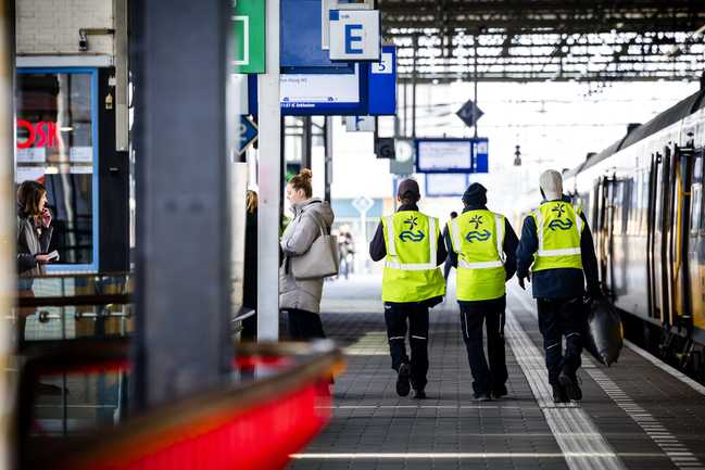 Onderhandelingen cao ProRail op dood spoor, landelijke acties lijken onvermijdelijk: ‘Staken niet om mensen te pesten’