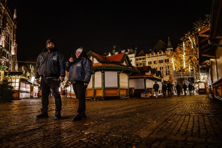 Kerstmarkt in Aken neemt meerdere maatregelen voor veiligheid miljoenen bezoekers: ‘Niemand gaat op de massa inrijden’  