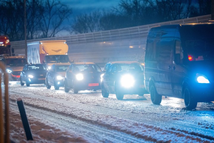 Ook vrijdagavond en zaterdagochtend code geel vanwege gladheid